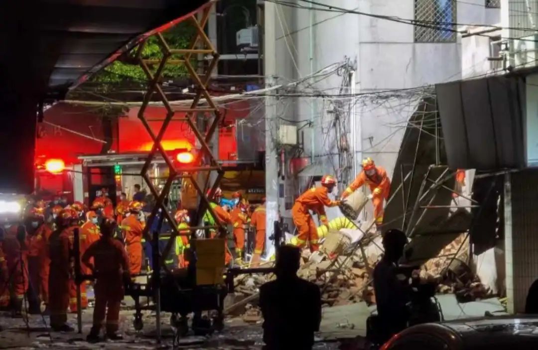 常州,液化气爆炸导致塌楼一死五伤,又是自建房?(图1) 常州,液化气爆炸导致塌楼一死五伤,又是自建房?(图1)